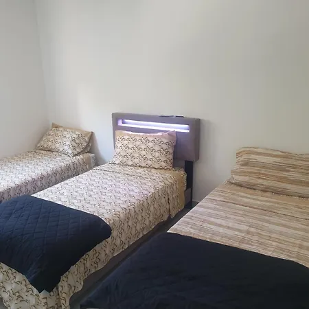 Апартаменты Renove 2023 Proche Aeroport 5min, Gare Sncf 2 Min, Tramway Au Pied De L'immeuble , Parking Possible, Renovated 2023 Near The Airport 5 Min, Train Station 2 Min, Tram Next To The Building 1 Min, Parking Possible